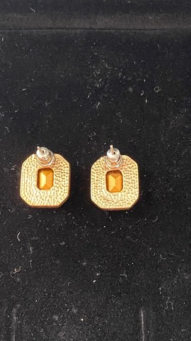 Brincos de pedra vermelha e strass - Foto 3