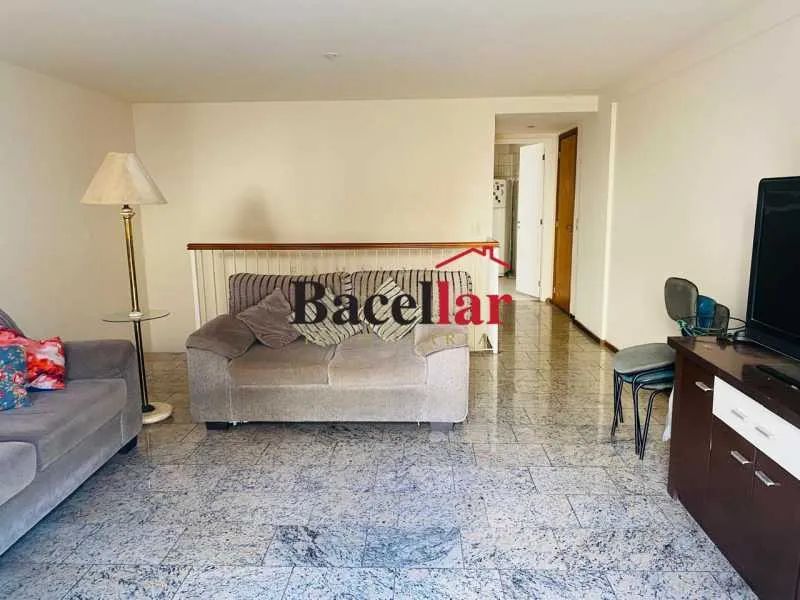 Apartamento - Duplex / Residencial / Tijuca