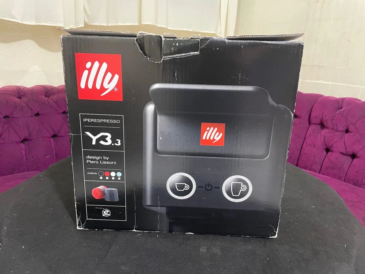 Cafeteira /Máquina de Café Illy Y3.3 - Nova na caixa