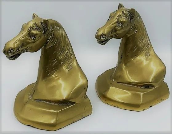 Par de magnificas Esculturas em bronze, representando Busto de Cavalos (Serre Livre) - Foto 5