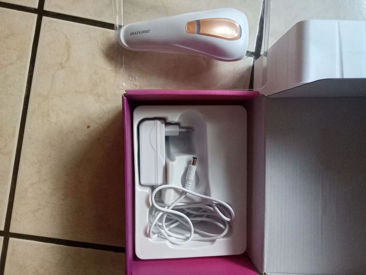 Vendo um depilador Multilaser IPL
