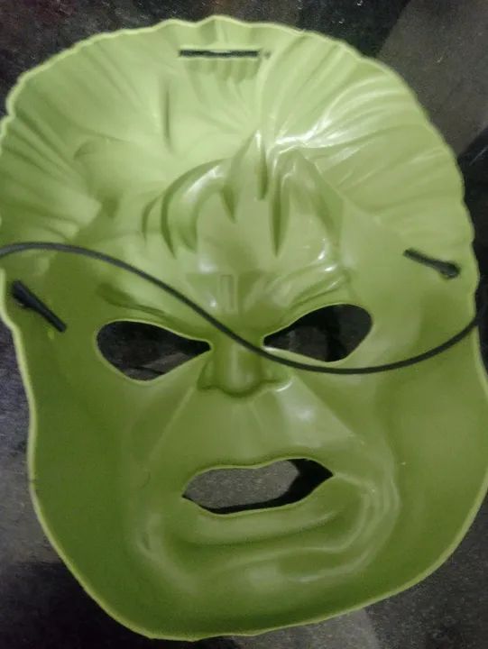 MÁSCARA HULK INFANTIL SEMI NOVA!!! - Foto 3