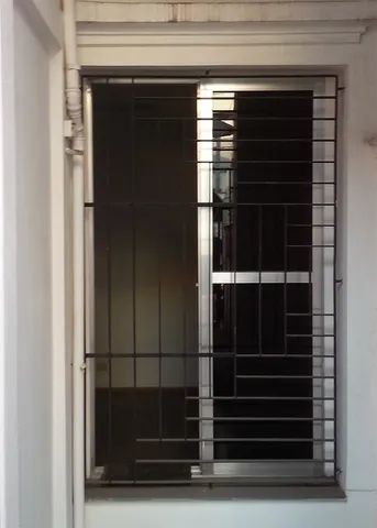 Janela / Porta de alumínio de correr 1,17m x 2,15m com insufilm escuro linha 25 - Foto 2