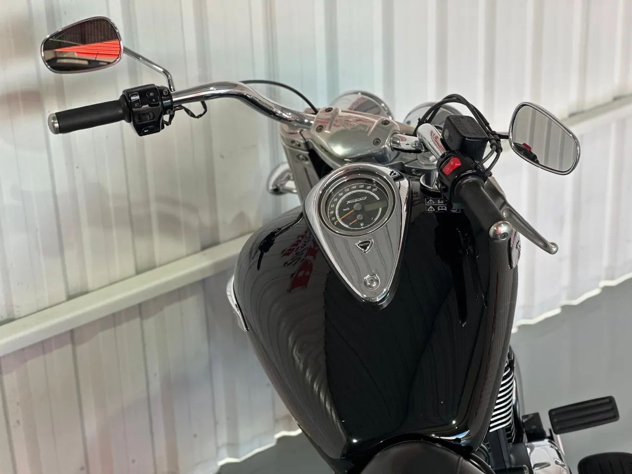 THUNDERBIRD 1700 COMMANDER ABS PRETA 2015/2015 - Foto 6