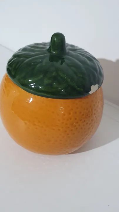 Porta temperos em cerâmica com formato de laranja