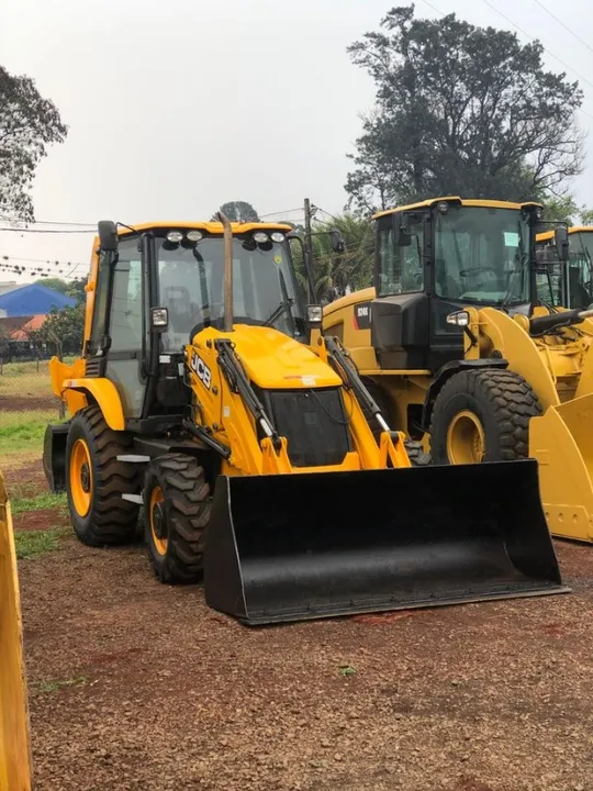ADQUIRA SUA JCB DO ANO COM FACILIDADE!