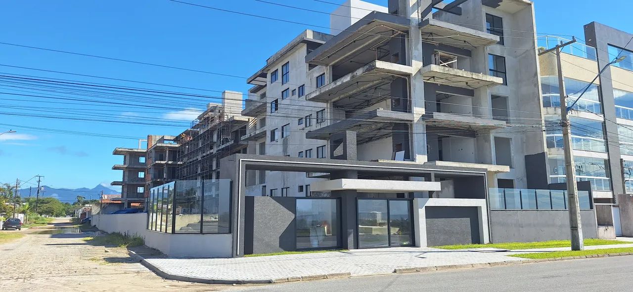 APARTAMENTO EM MATINHOS - NOVOS - DE FRENTE PARA O MAR