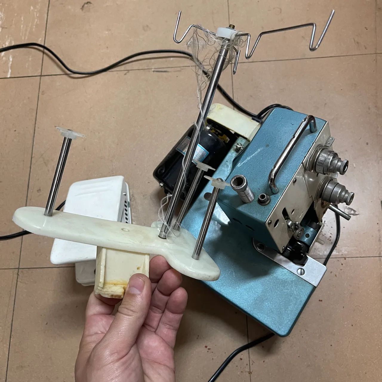 Máquina de costura overlock five star fn2-7d - Foto 3