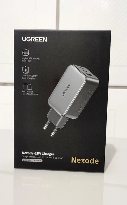 Carregador de Celular Ugreen 65W 3 Portas USB C e USB A [Lacrado]