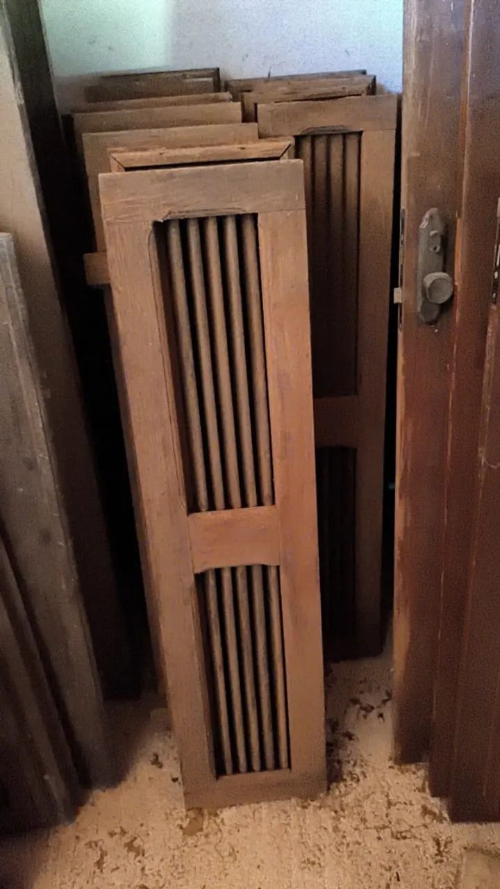 Bandeirola Veneziana Madeira Maciça 0,23x1,18m - Foto 2