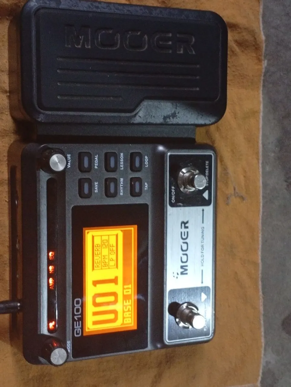 Pedaleira Mooer GE100
