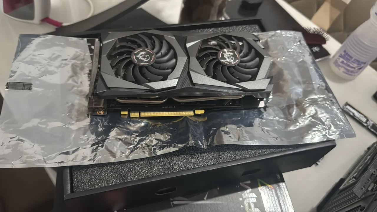 Placa de Vídeo MSI - 1660 Super GamingX