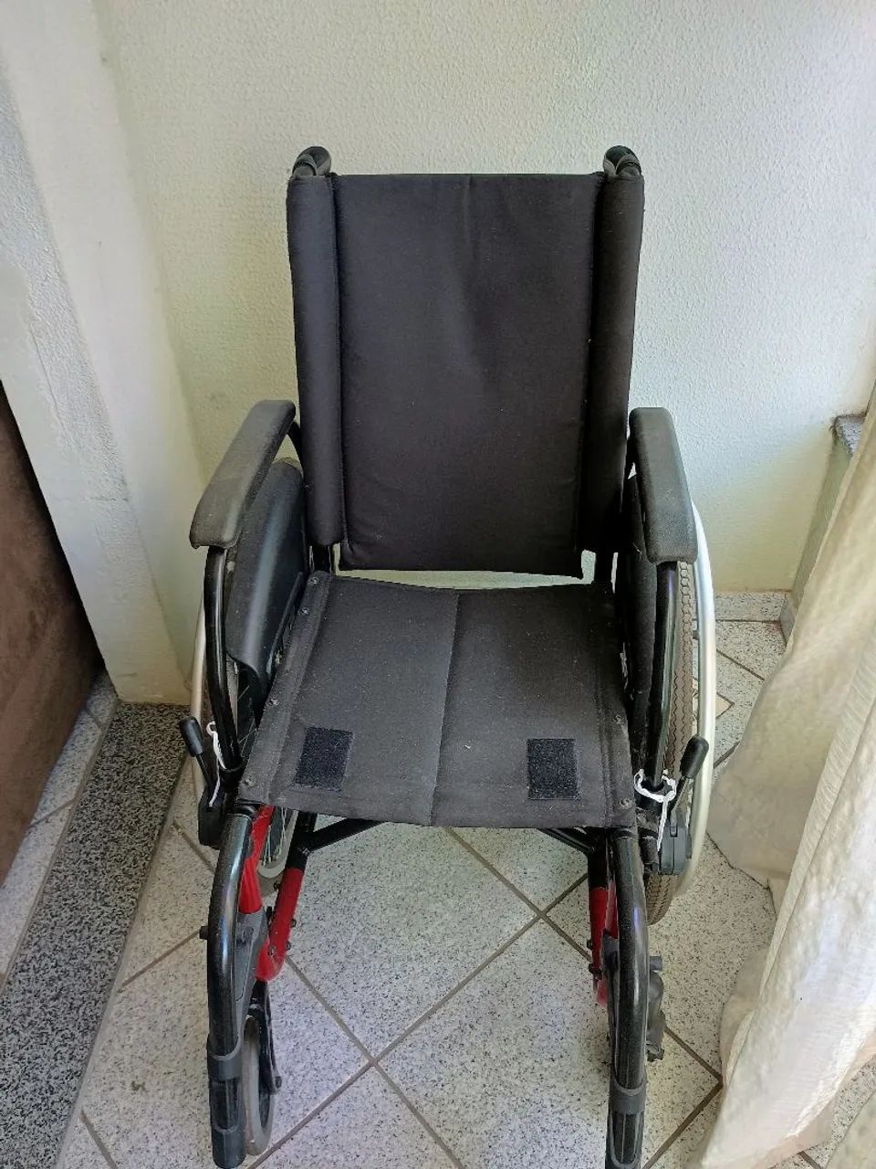 Cadeira de Rodas Manual