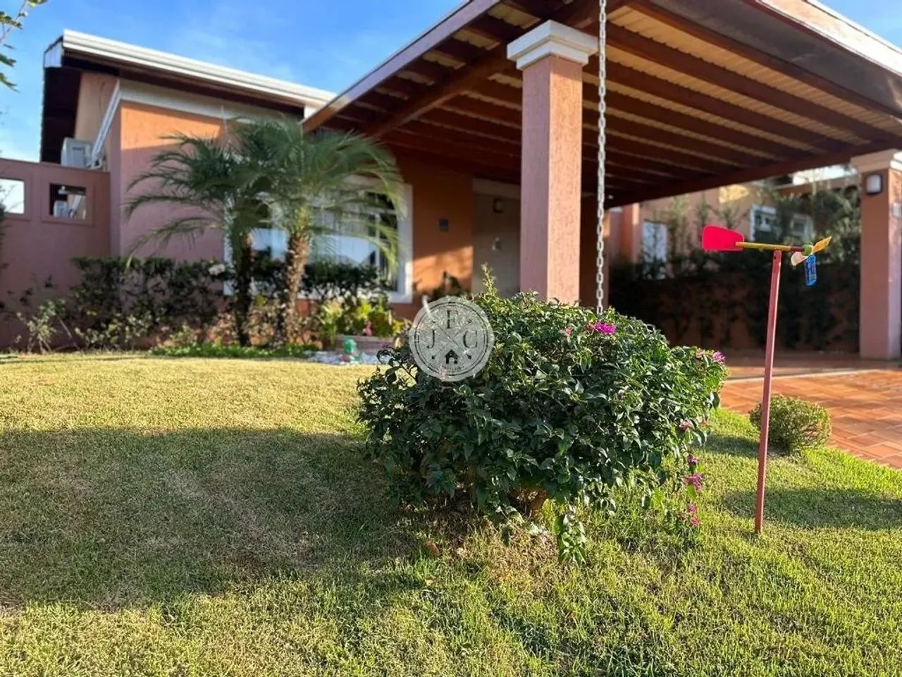 Casa em condomínio com 3 quartos sendo 1 suíte à venda - Recreio das Acácias