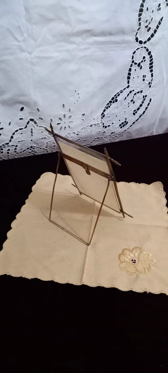 Antigo Porta Retrato De Bronze Decada De 40 - Foto 4