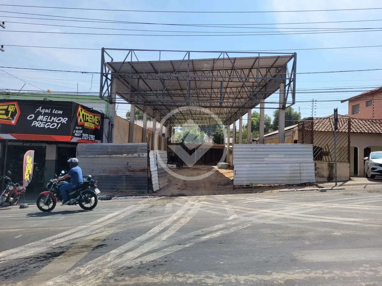 Galpão 319 metros proximo a Av. Miguel Sutil R$990.000,00 codigo: 79177