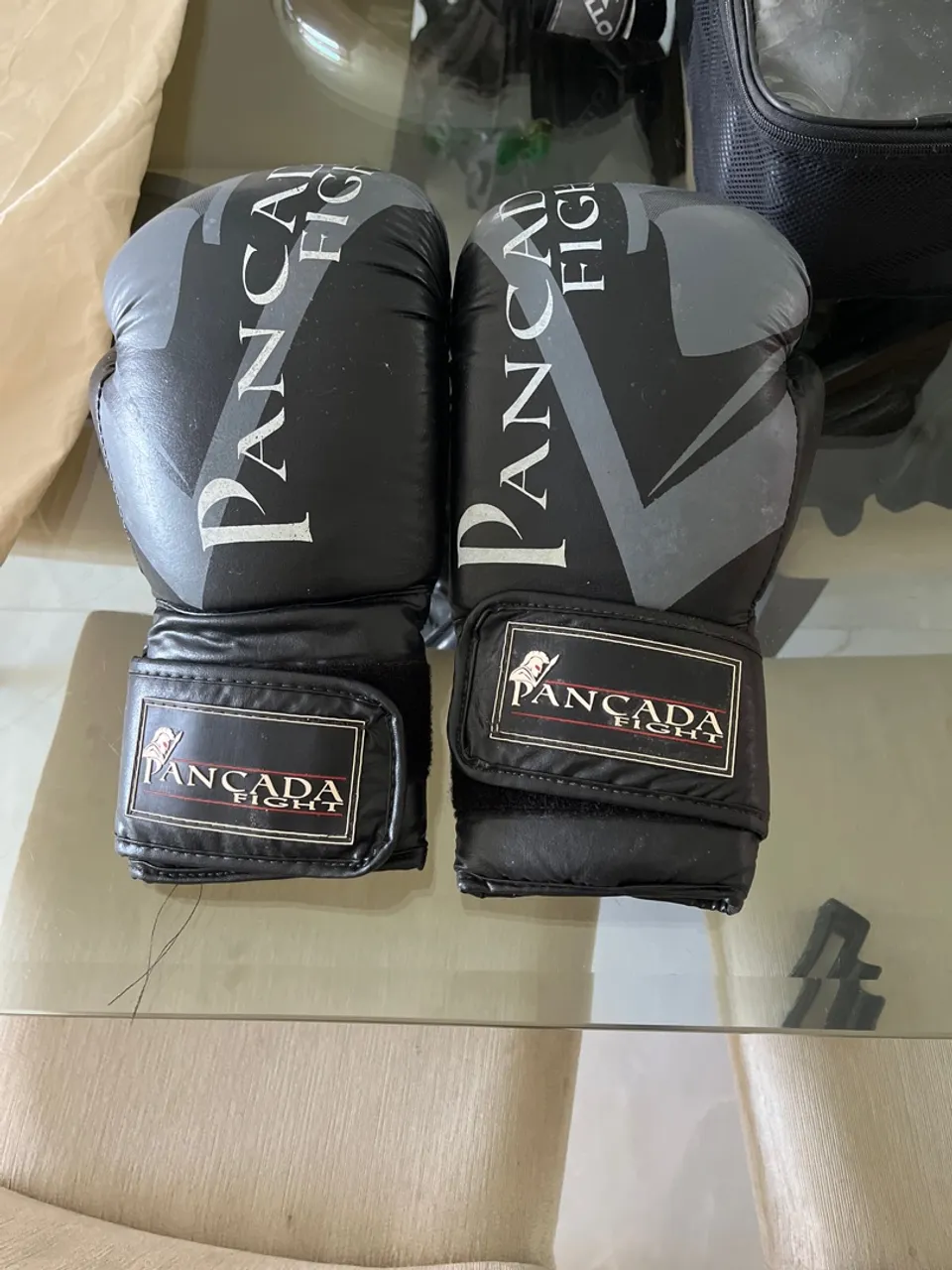 Luvas de box e muay thai ( 2 pares de luva)