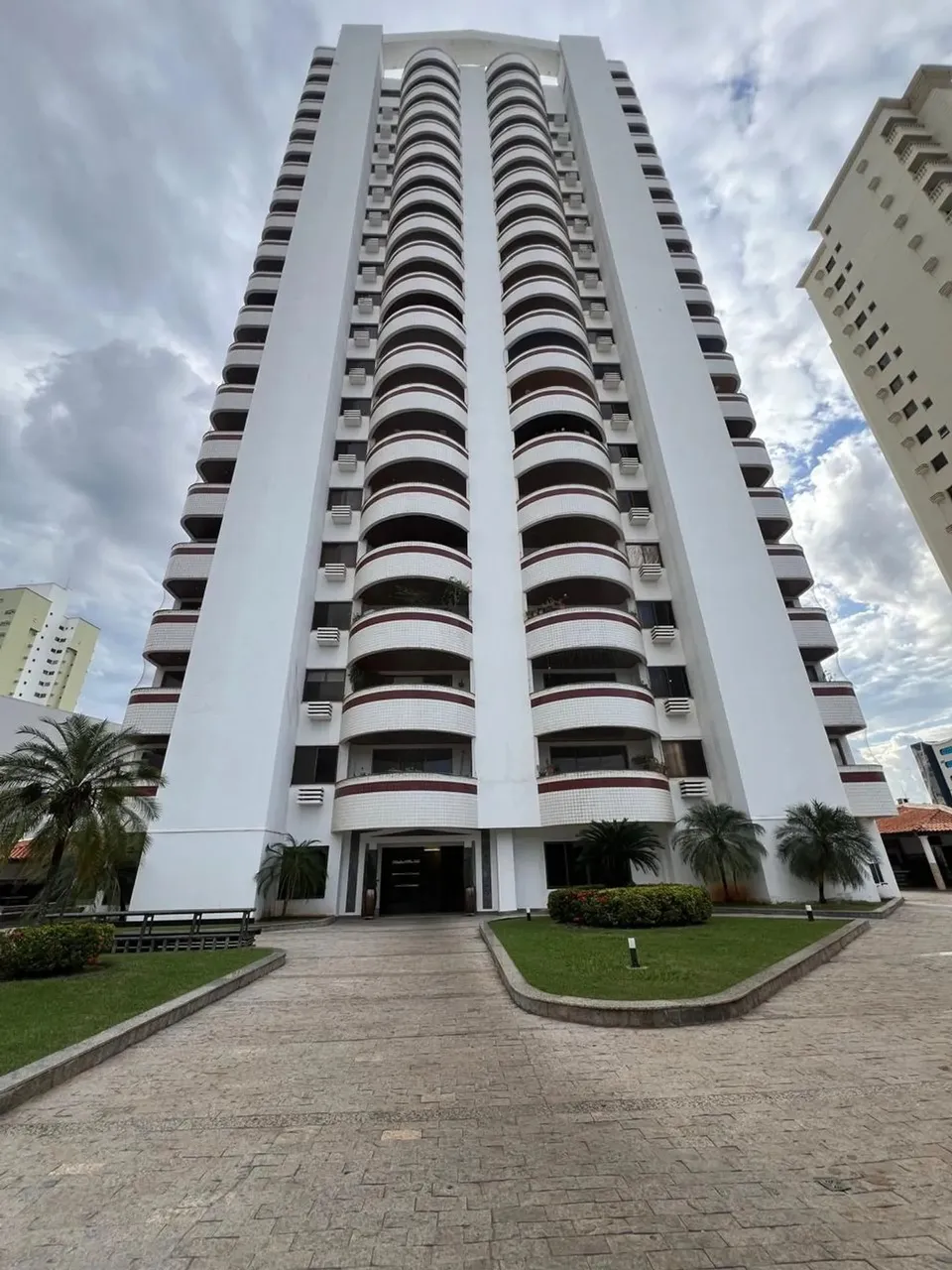 Locação - Maison Royale em frente ao shopping pantanal | 3 quartos