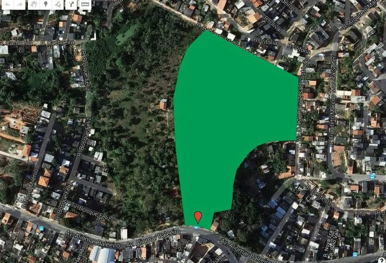 Chácara em Avenida Aliomar Baleeiro - Mussurunga I - Salvador/BA