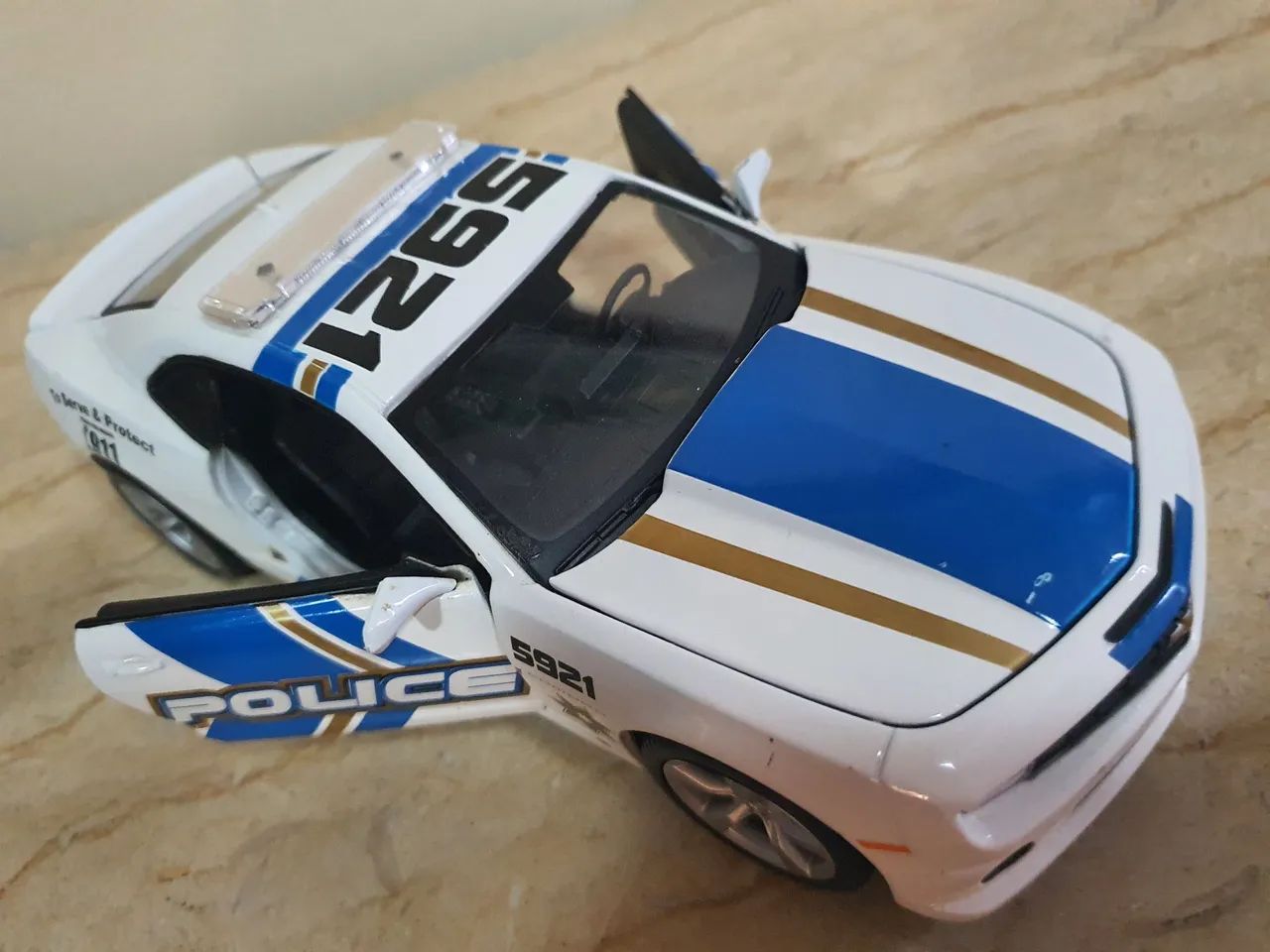 VEÍCULO POLICIAL CHEVROLET CAMARO - Foto 3