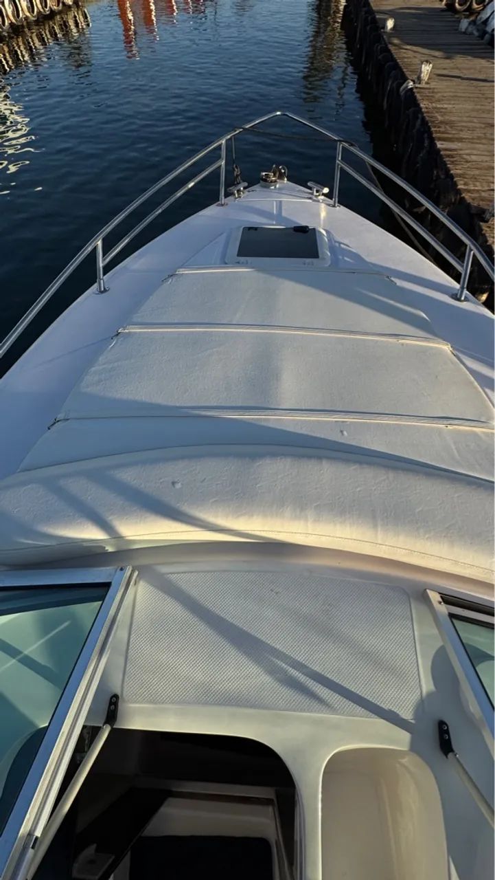 Lancha Magna 27.8 com Mercruiser 5.7 300Hp ano 2014 - Foto 6