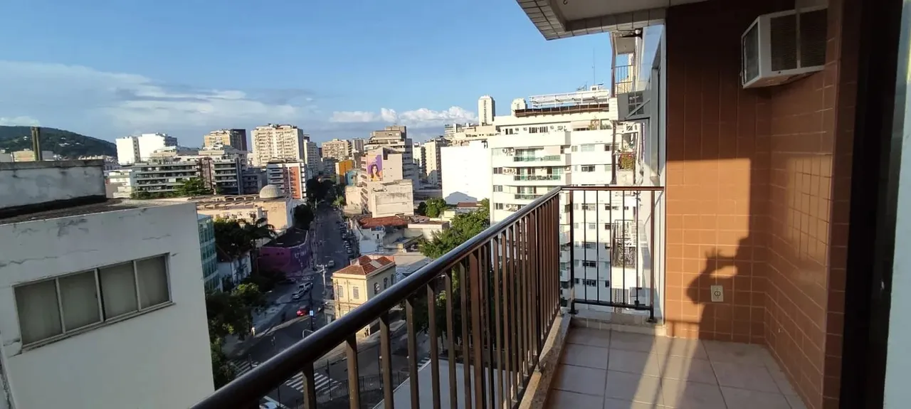 Excelente apto em Botafogo 2 quartos (1 suíte), condomínio infra total!