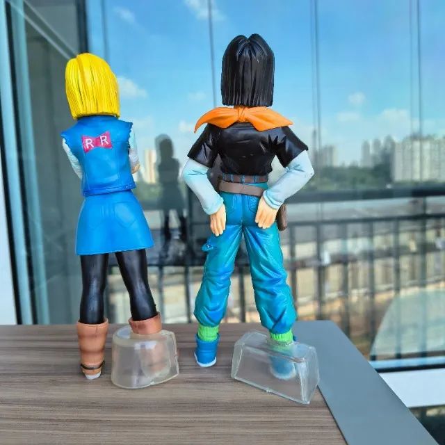 Action Figures Androide 17 (23 cm) e Androide 18 (22 cm) - Dragon Ball Z  - Foto 2
