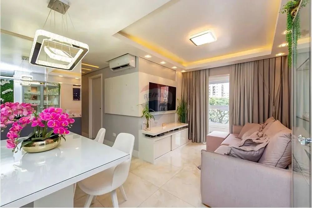 Apartamento Água Verde, 3 Quartos, Suíte, Área Gourmet e 2 Vagas.