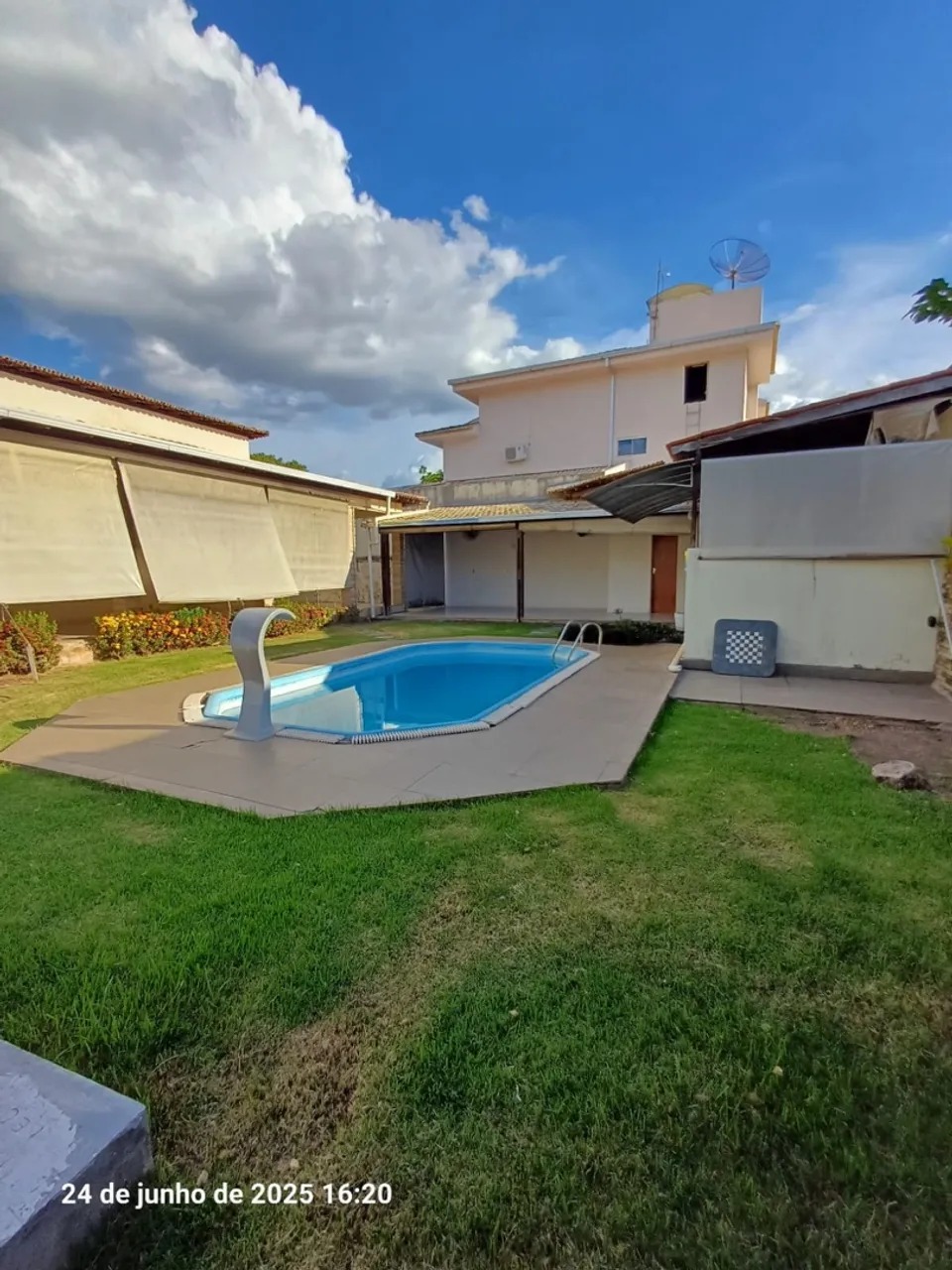 CASA PARA LOCAÇÃO EM CONDOMÍNIO FECHADO