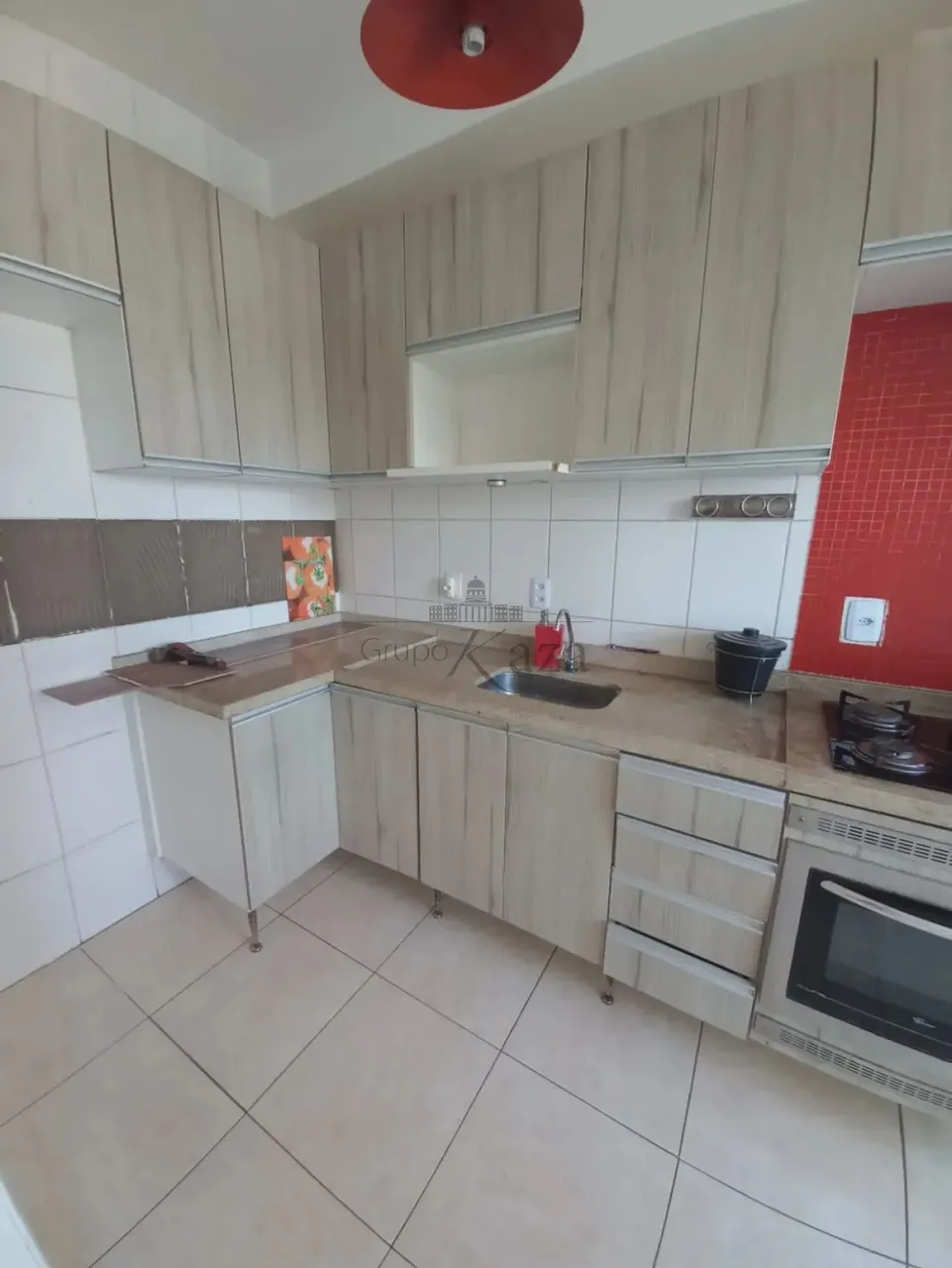 Apartamento Padrão Residencial no Bairro Jardim Ismênia Max Clube 2 Dormitórios 60m²