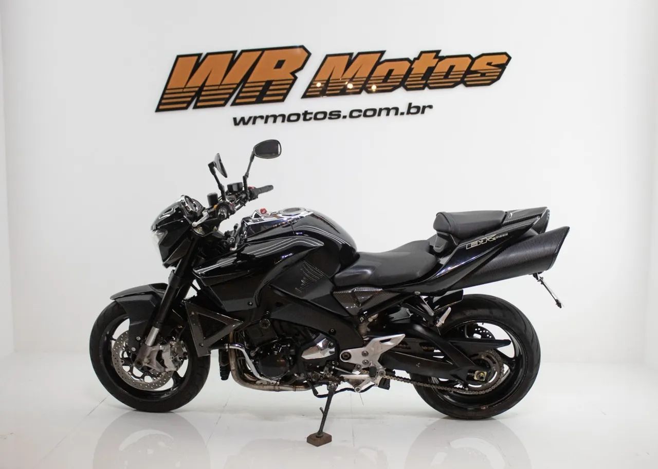 SUZUKI GSX 1300 B-KING  - Foto 3
