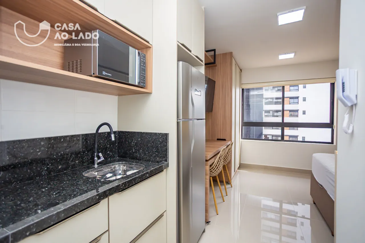 Studio Mobiliado 28m² com 01 quarto no Centro - Curitiba/PR