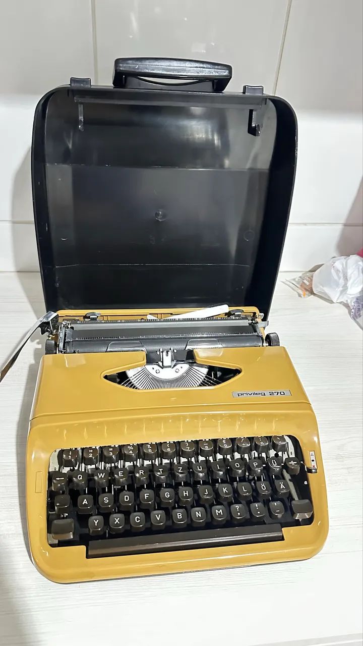 Máquina de escrever  - Foto 3