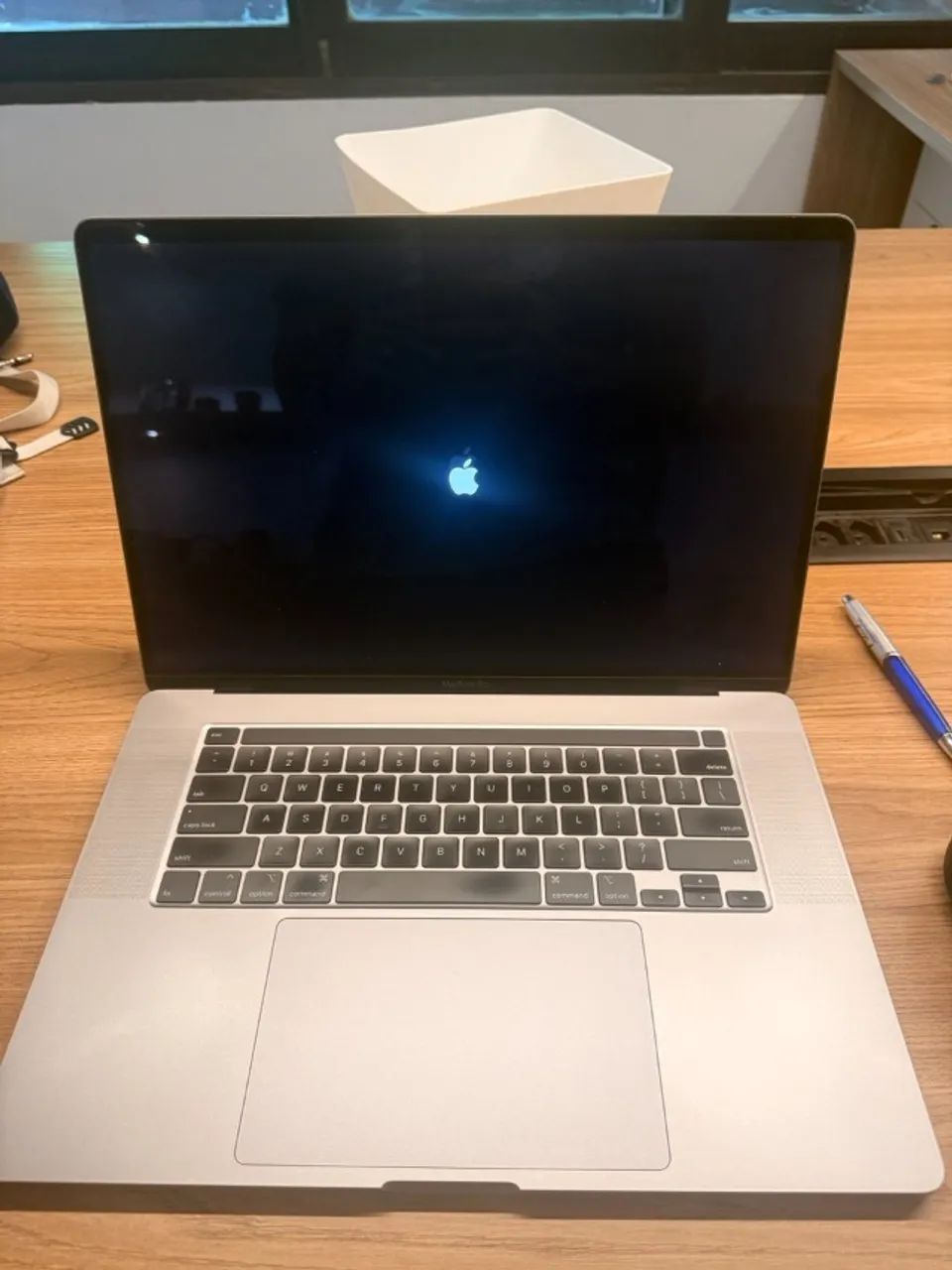 2025年OS] 美品MacBook Pro 16インチ i9／ 32GB 2025年OS] 美品MacBook Pro 16インチ i9／ 32GB