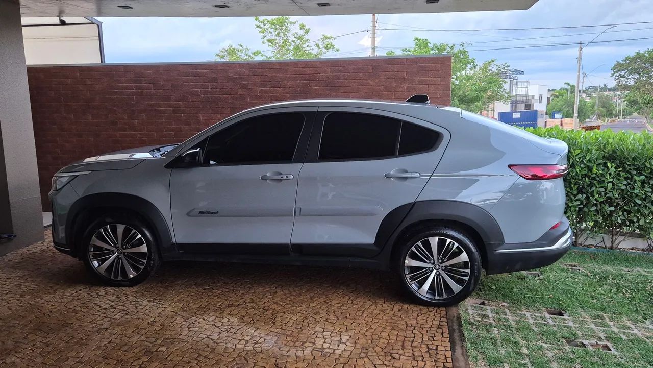 Vendo Fastback Audace ano 2025 com apenas 12 mil km.