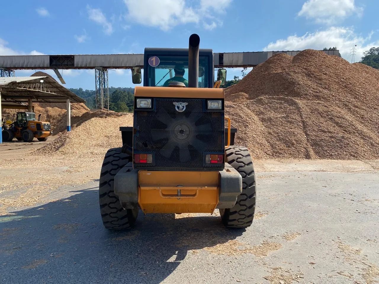 Pá Carregadeira Case W20E ano 2016  - Foto 2