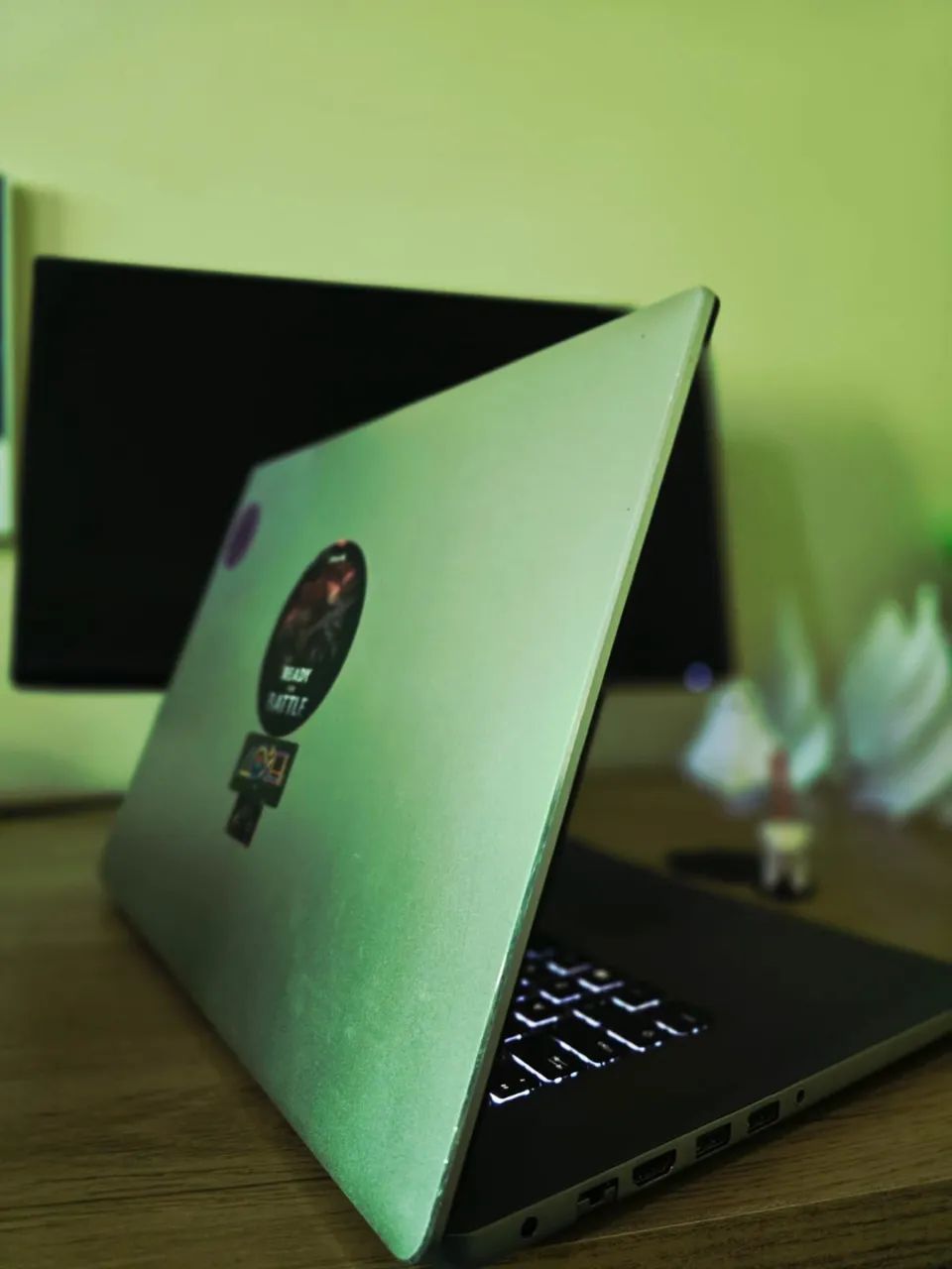 Notebook DELL Core i7 8ª Geração 64296992345730122