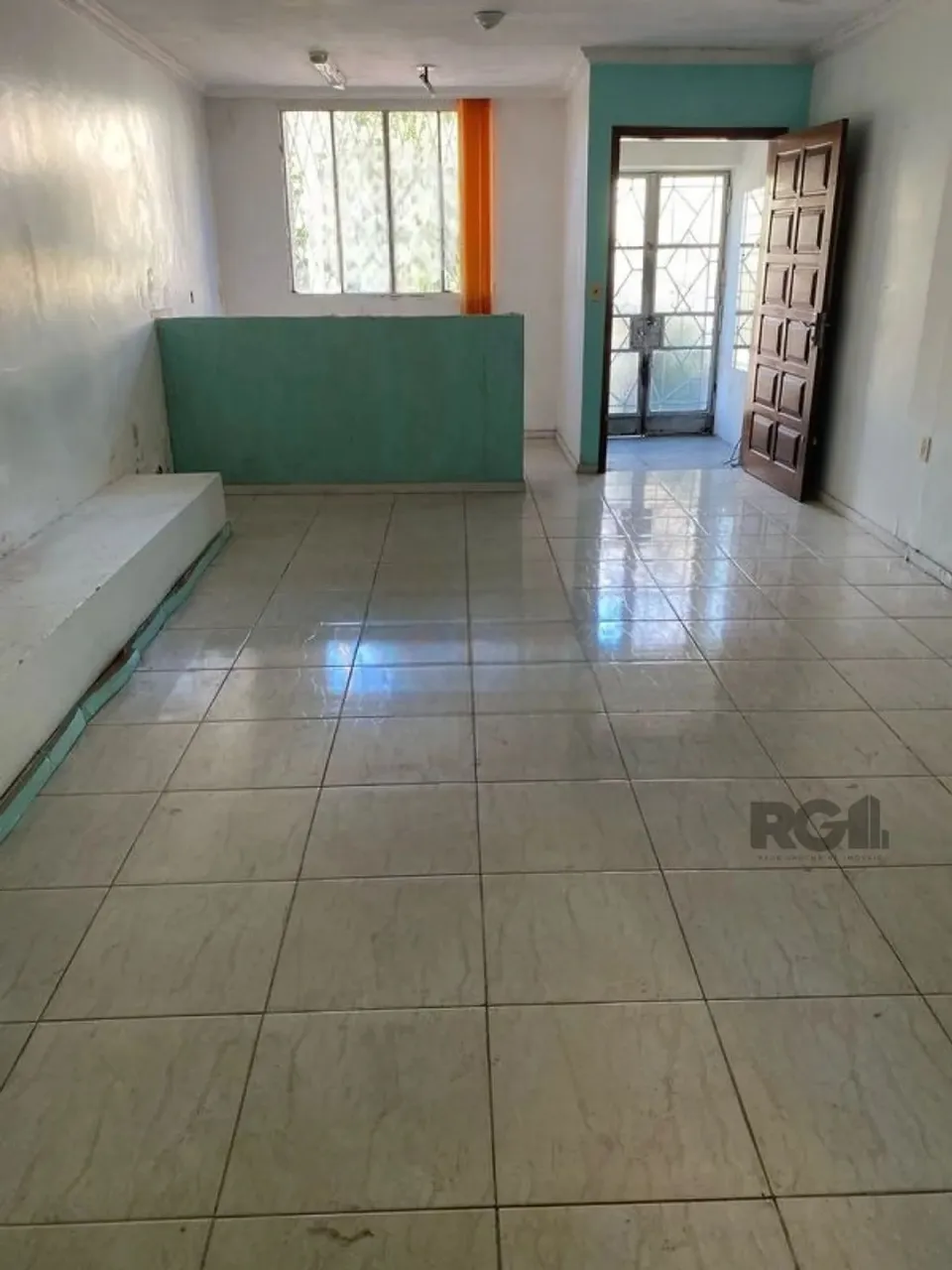 Casa residencial para alugar no bairro Farroupilha com 220 m² e 3 quartos/dormitórios.