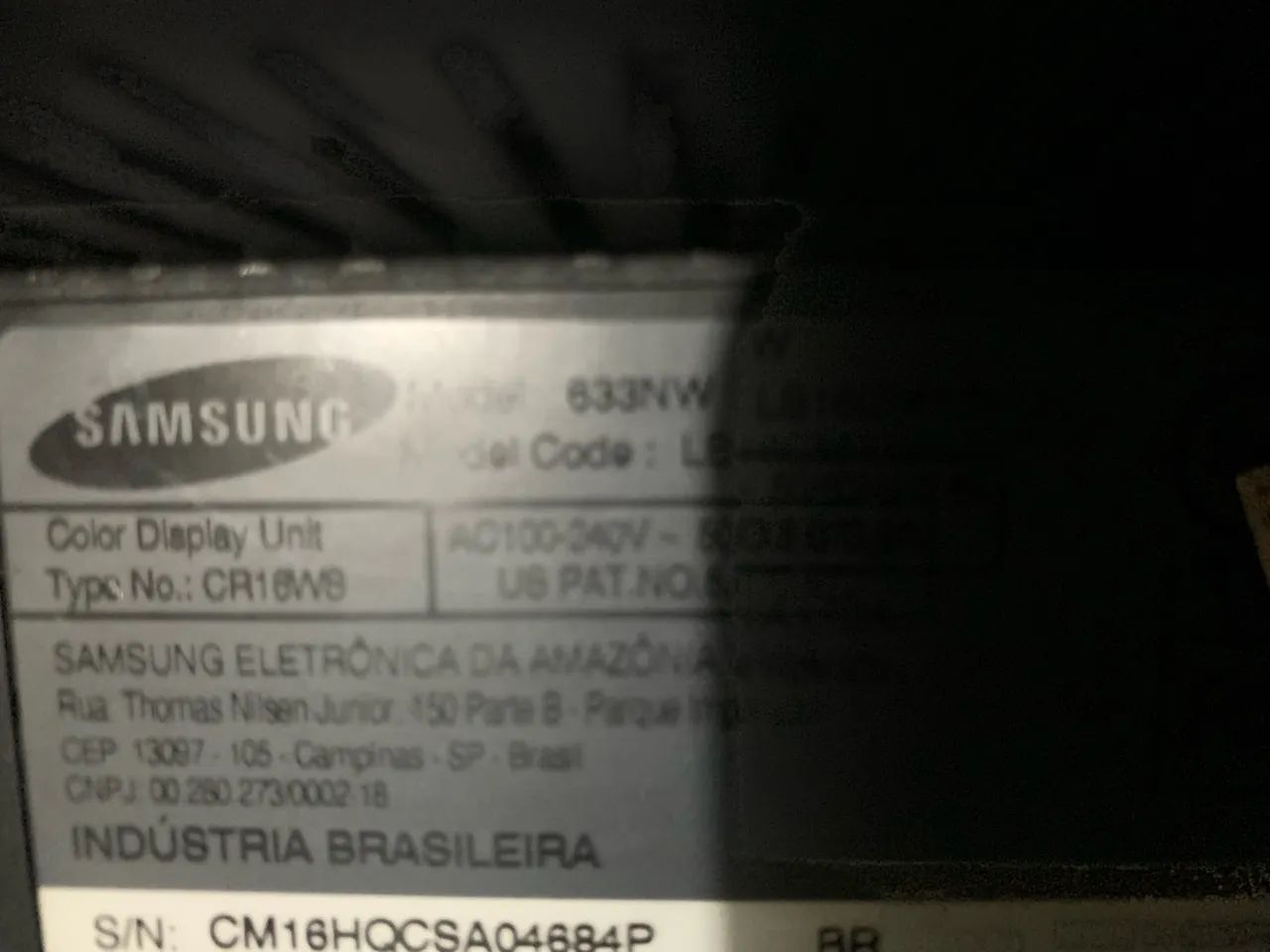 Monitor Samsung 16 polegadas com marcas de uso 