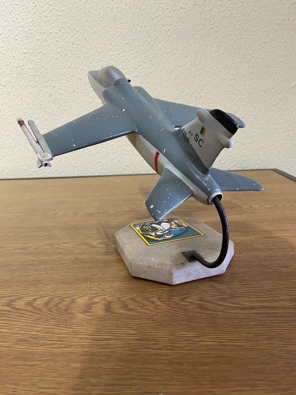 Miniatura de avião A-1 da Força Aérea Brasileira - FAB5515 - Foto 3
