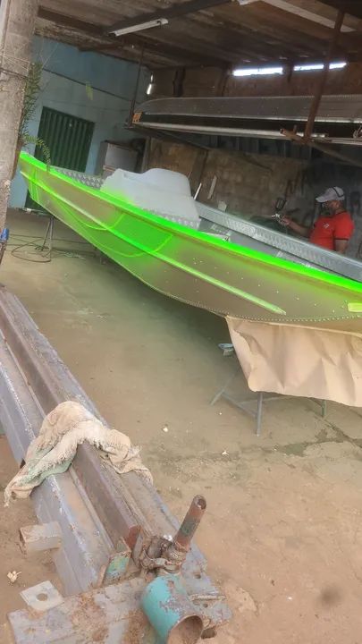 Barco de alumínio em ótimo estado!