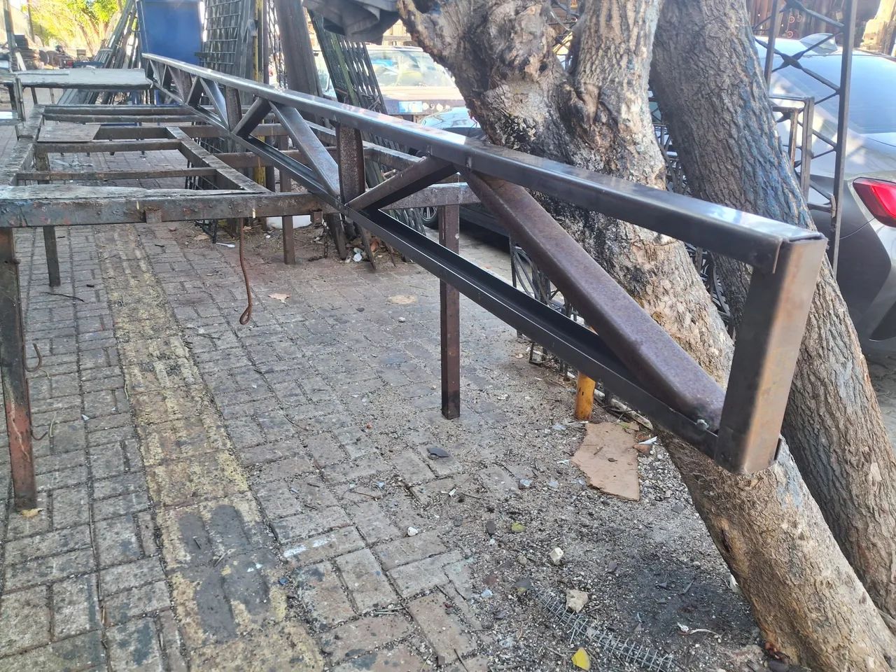 Tesoura e coluna - Foto 3
