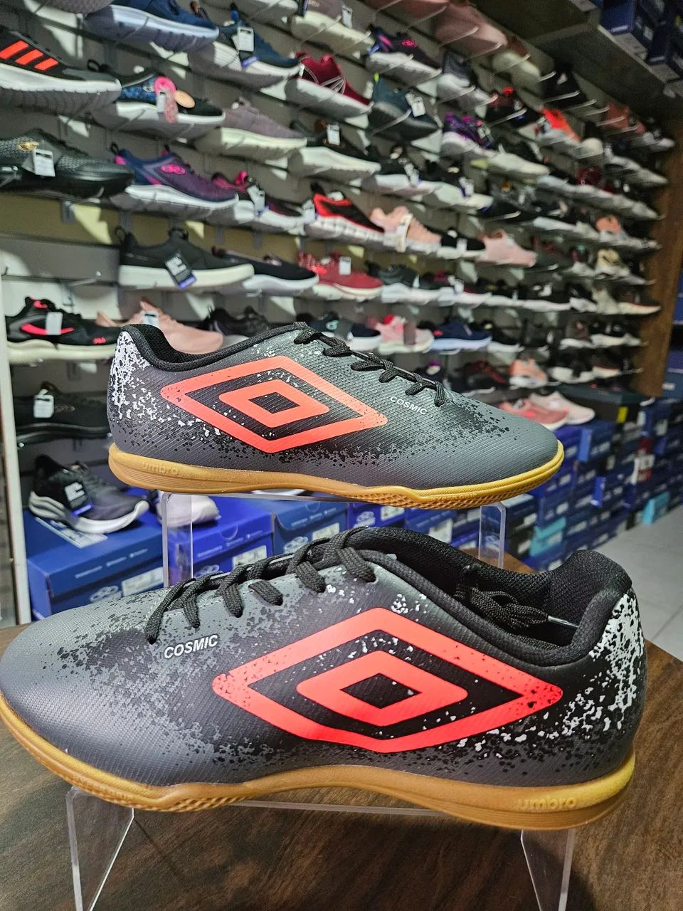 Chuteira Futsal Umbro - Promoção! - Foto 2