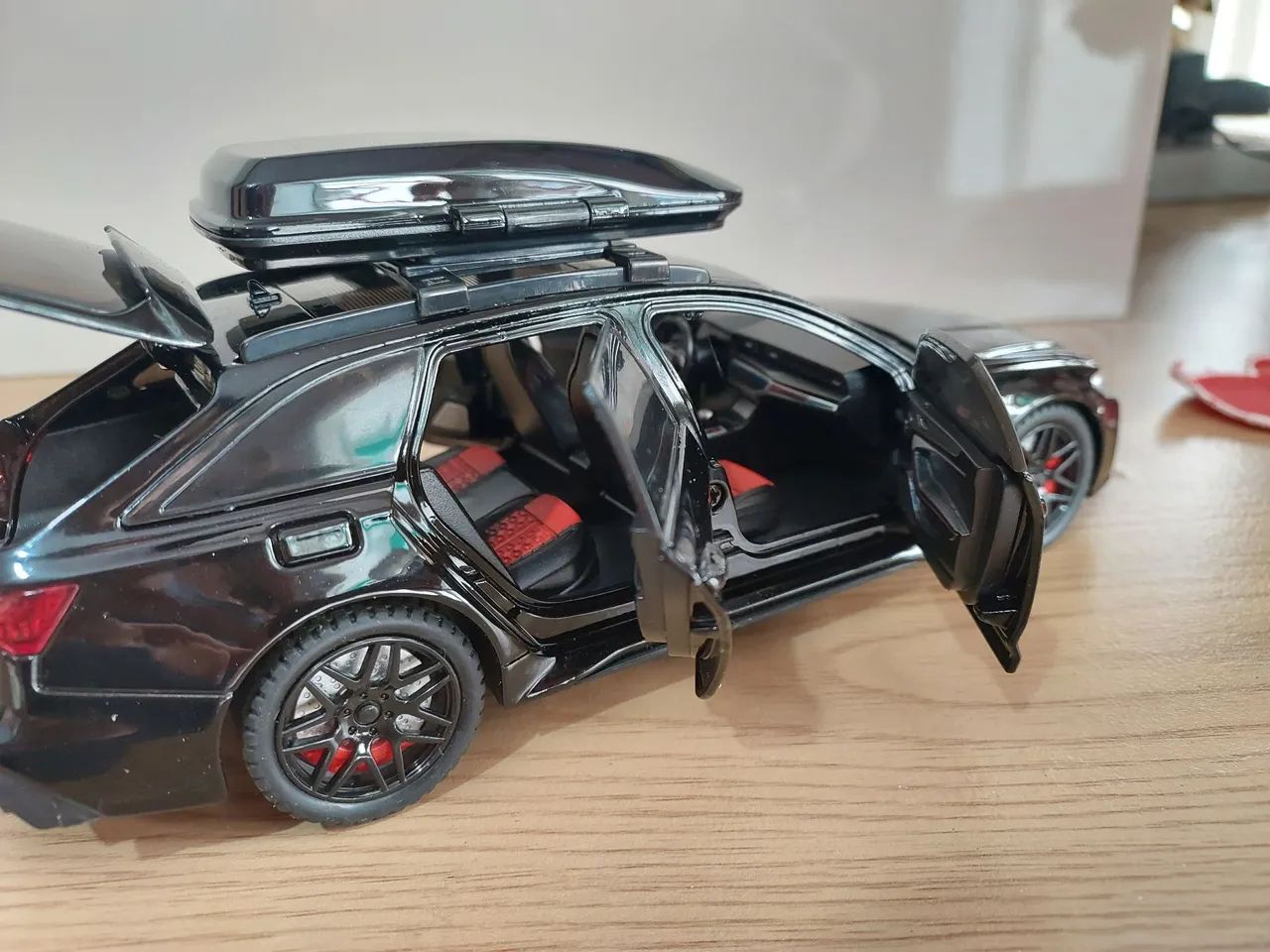 Audi rs6 1:24 luz e som - Foto 5