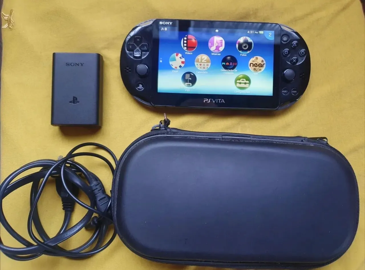 PS Vita - Console Portátil Sony 128GB - Desbloqueado