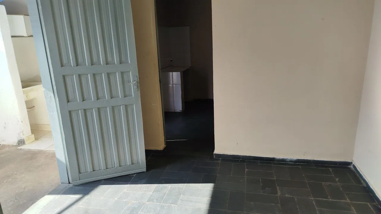 Alugo barracão 3 cômodos Setor Coimbra 