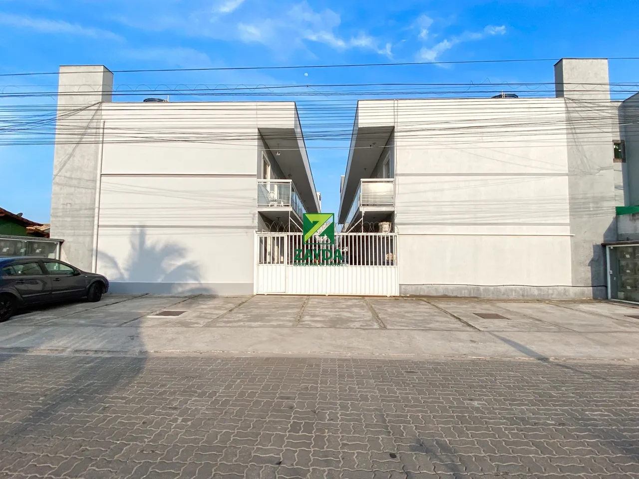Apartamento térreo à venda na quadra da praia - Peixe Dourado I, Barra de São João-RJ! 2 q