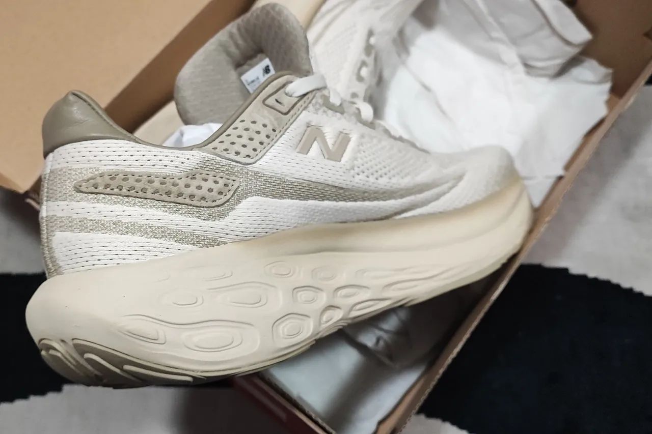 Tênis New Balance 1080 V13  - Foto 2