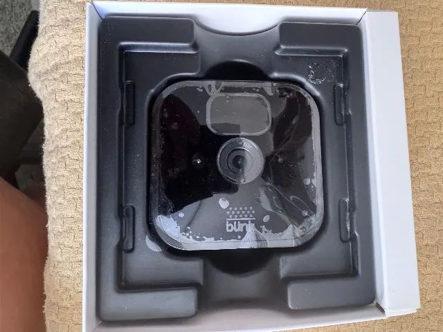 Câmera de segurança  HD sem fio OUTDOOR e solar Panel " blink " - Foto 2