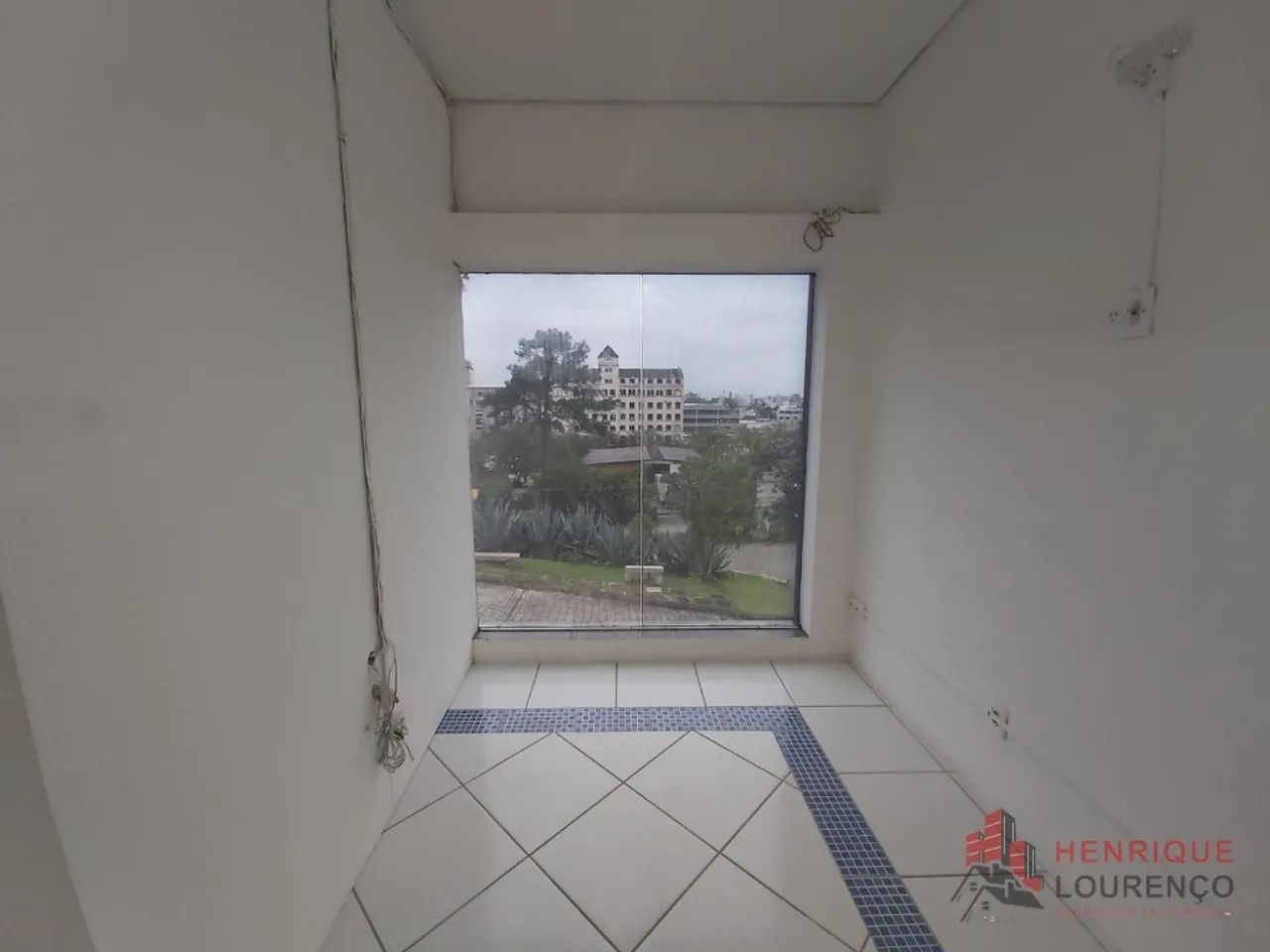 SALA COMERCIAL em JOINVILLE - SC, BOA VISTA - Foto 2